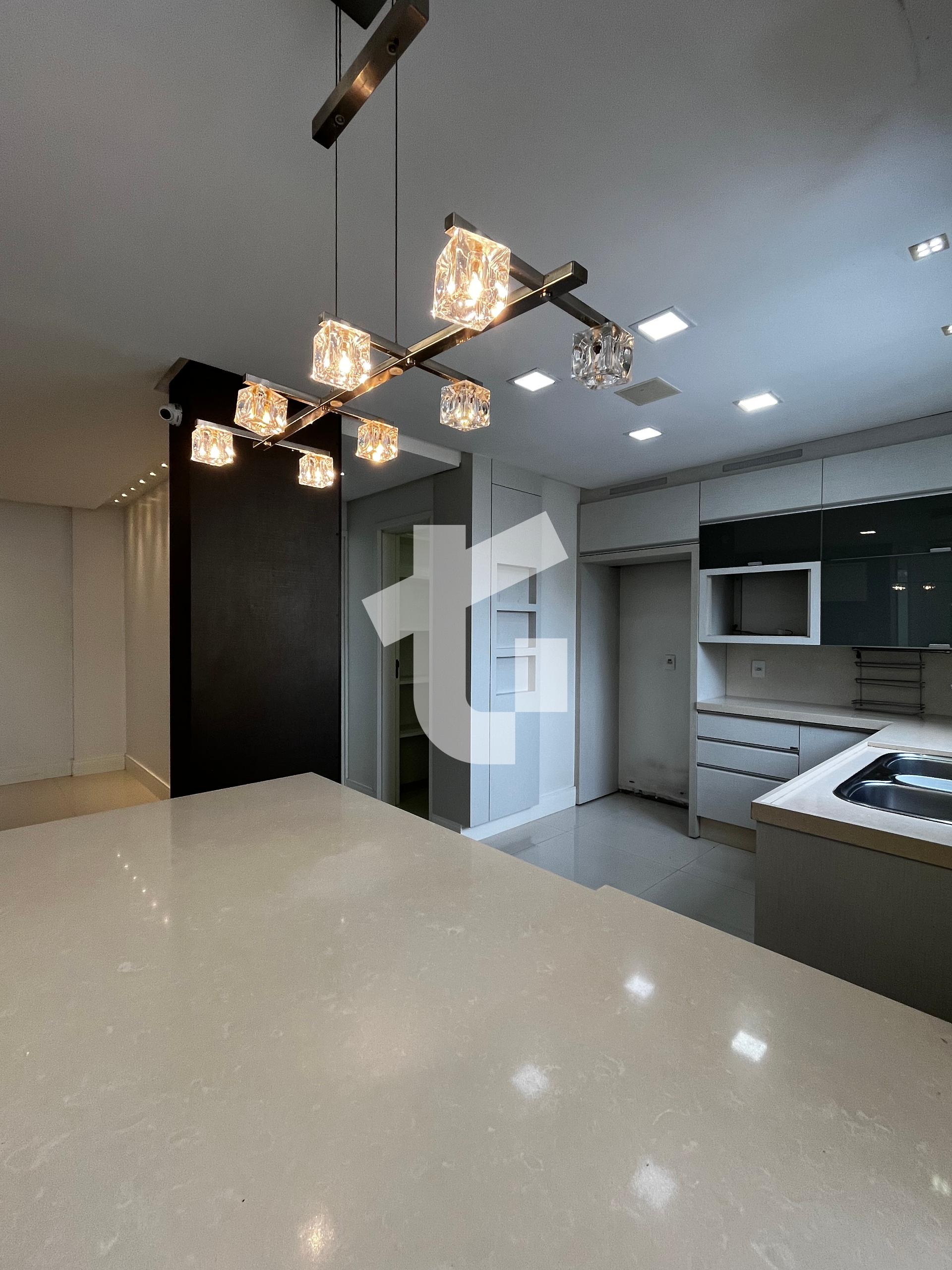 COBERTURA DUPLEX VENDA NO ED. RESIDENCIAL PETRA, CENTRO, PATO BRANCO PR.