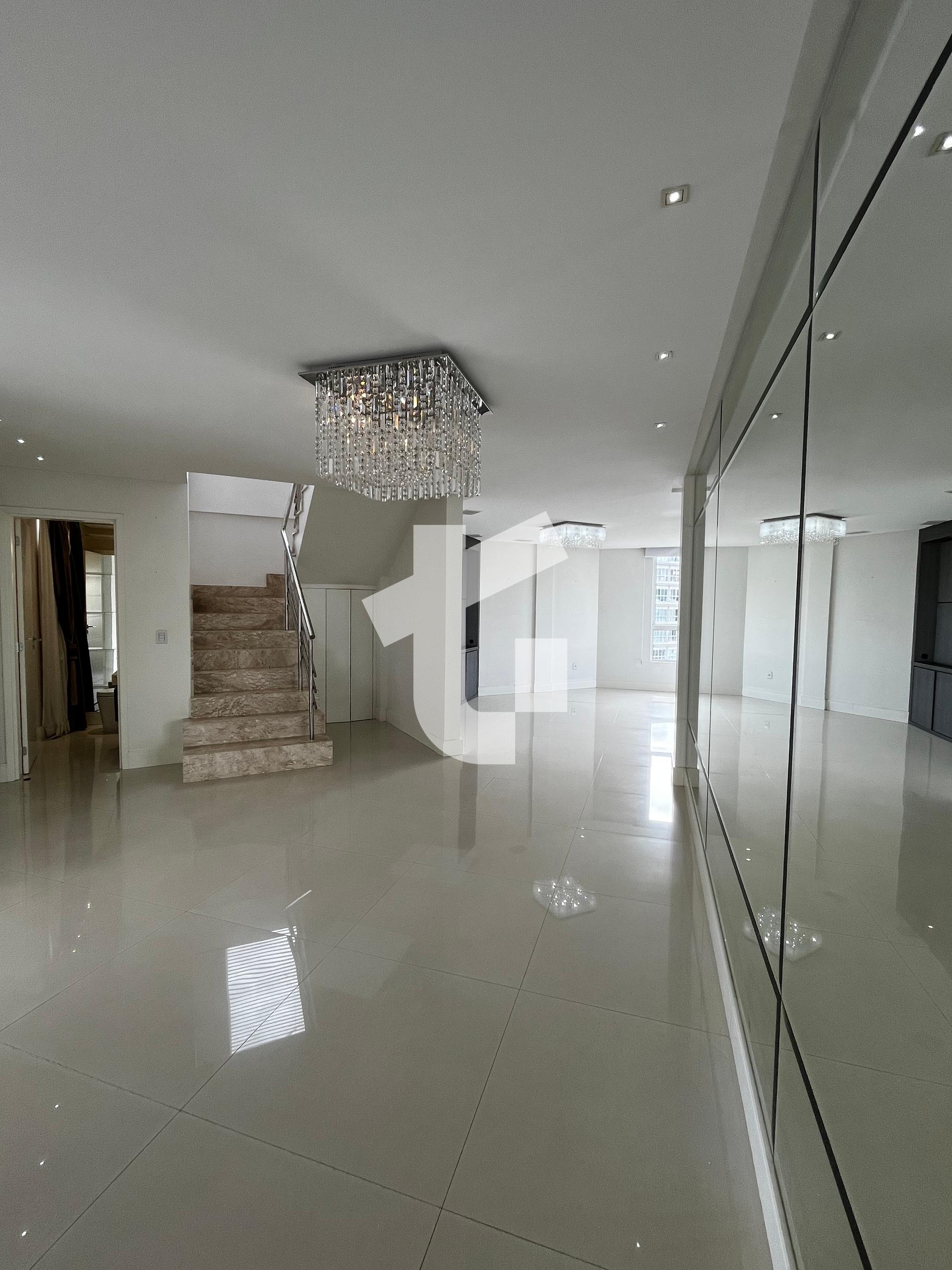 COBERTURA DUPLEX VENDA NO ED. RESIDENCIAL PETRA, CENTRO, PATO BRANCO PR.