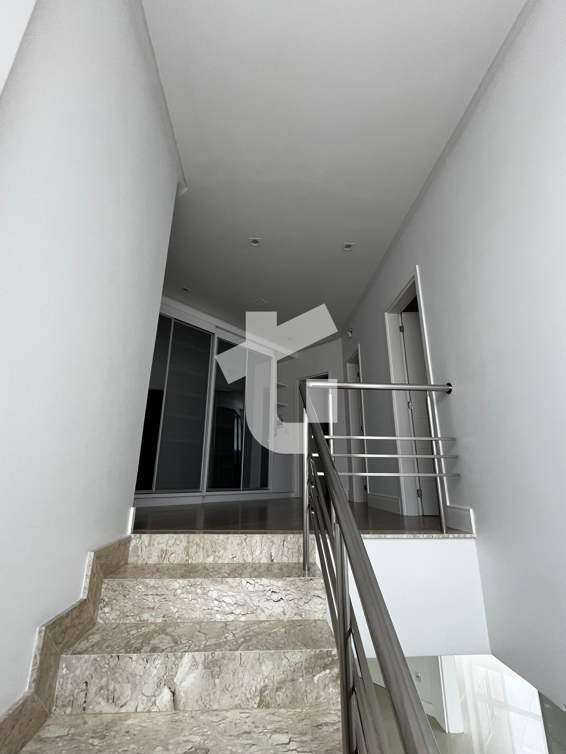 COBERTURA DUPLEX VENDA NO ED. RESIDENCIAL PETRA, CENTRO, PATO BRANCO PR.