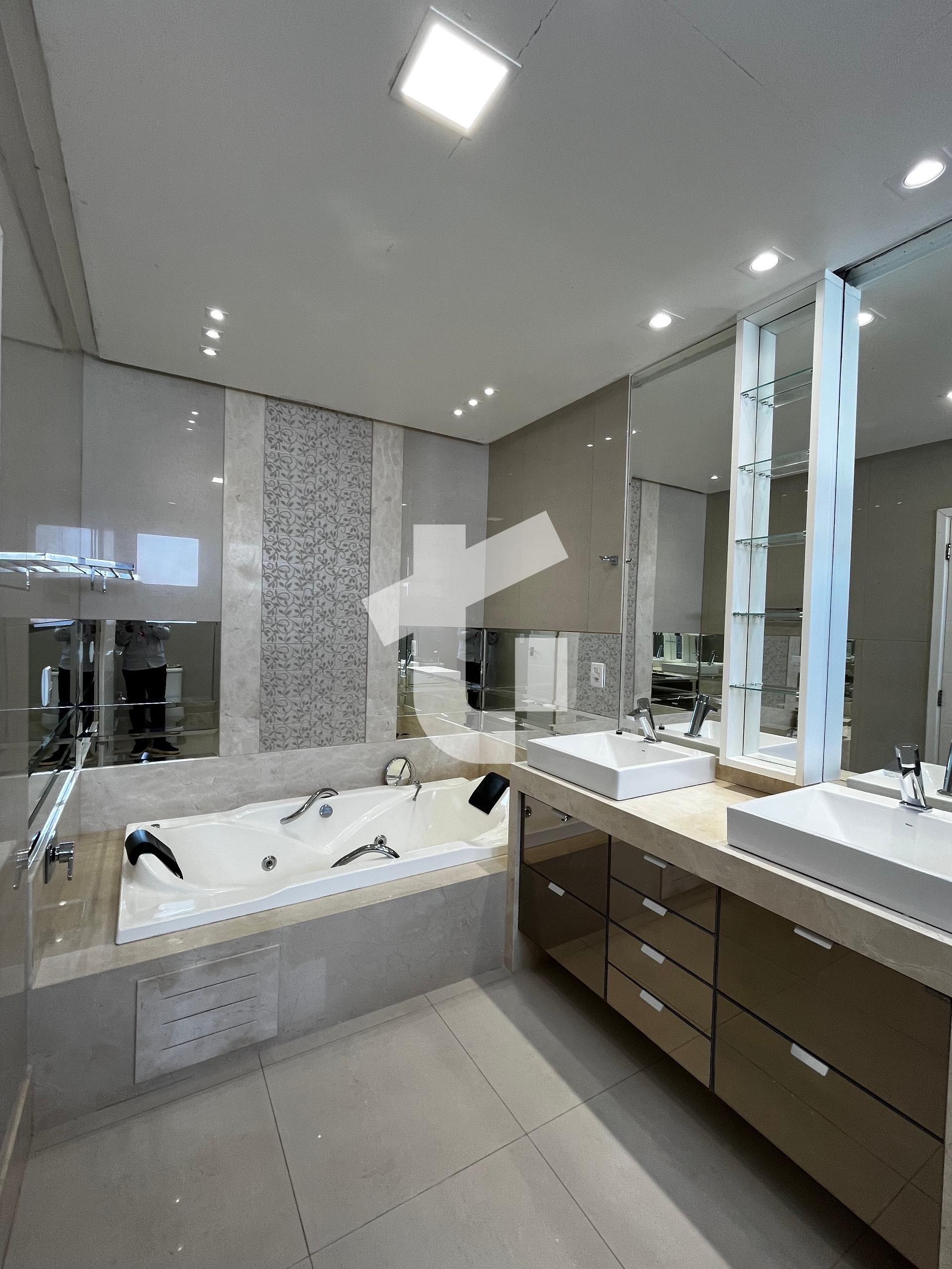 COBERTURA DUPLEX VENDA NO ED. RESIDENCIAL PETRA, CENTRO, PATO BRANCO PR.