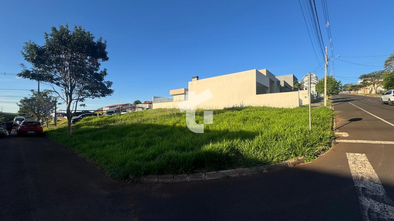 TERRENO DE ESQUINA À VENDA NO BAIRRO PARQUE DO SOM, PATO BRANC...