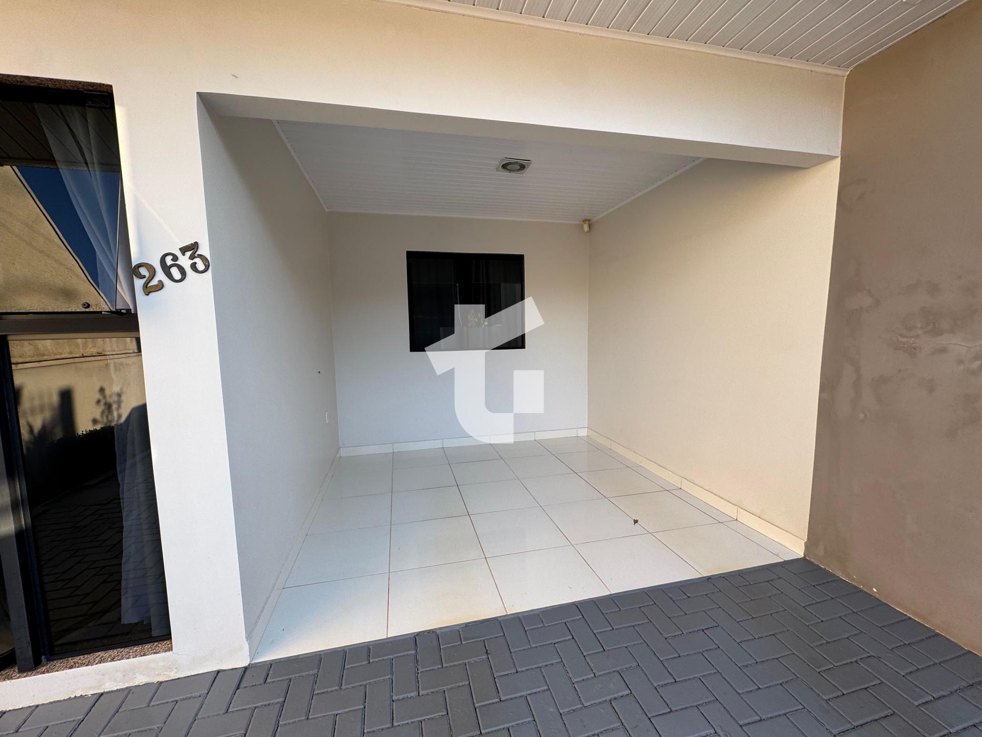 CASA TRREA VENDA NO FRARON, 110M COM BELSSIMA EDCULA - PATO BRANCO PR