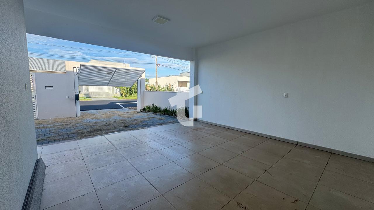 CASA TÉRREA, SEMIMOBILIADA À VENDA NO BAIRRO FRARON, PATO BRAN...