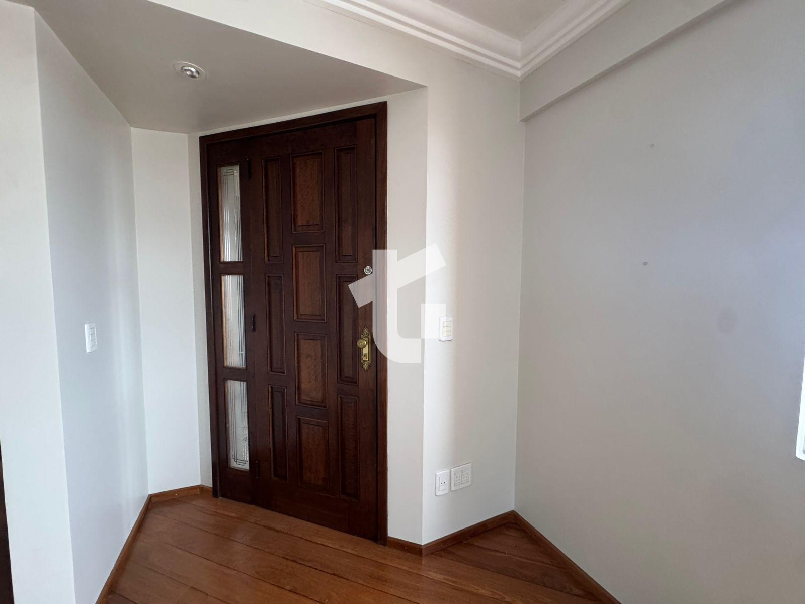 APARTAMENTO VENDA COM 160M PRIVATIVOS e 287M TOTAL- Ed nix. - CENTRO - PATO BRANCO.