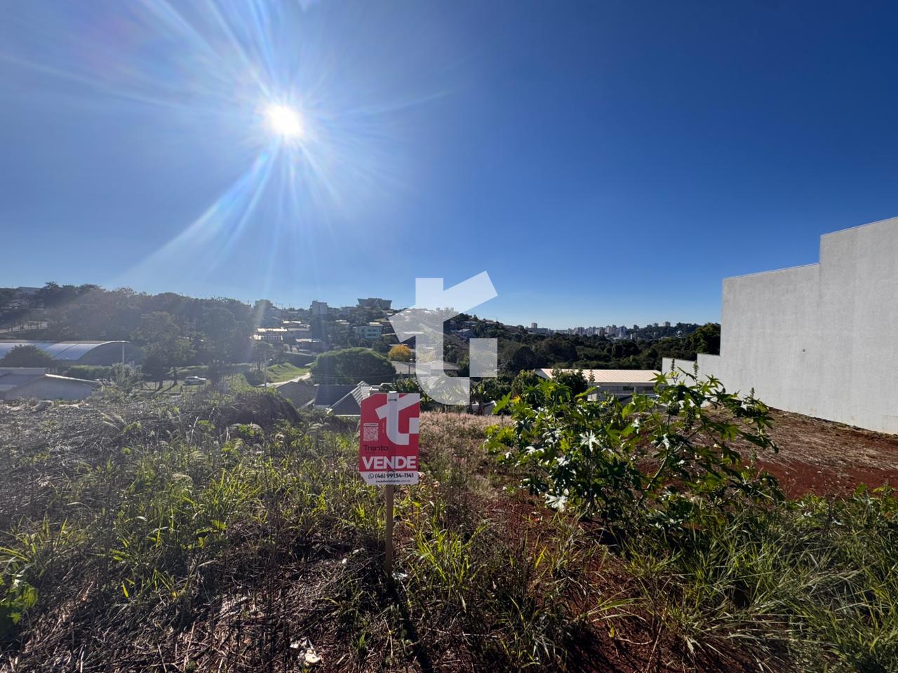 ÓTIMO TERRENO NO CRISTO REI, COM 360M², COM TESTADA DE 12,00M²...
