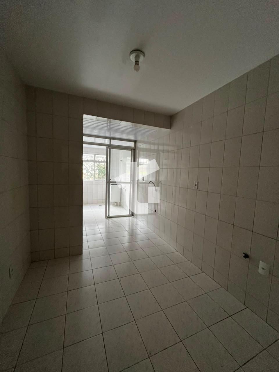 APARTAMENTO PARA LOCAÇÃO NO ED. SAN REMO, LOCALIZADO NO CENTRO...