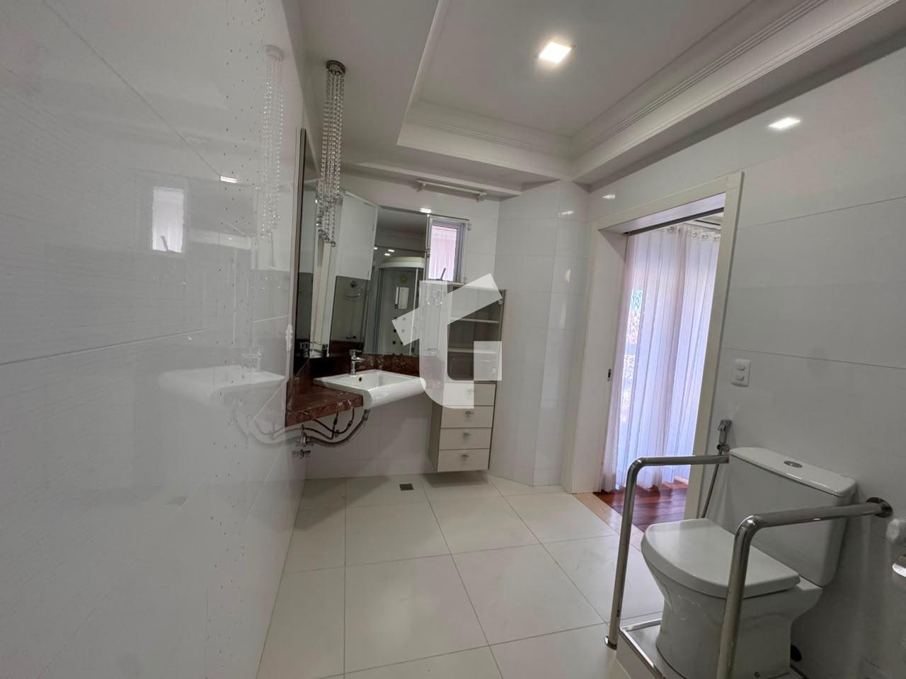 APARTAMENTO DE ALTO PADRO VENDA NO EDIFCIO OTLIO AMADORI - PATO BRANCO.