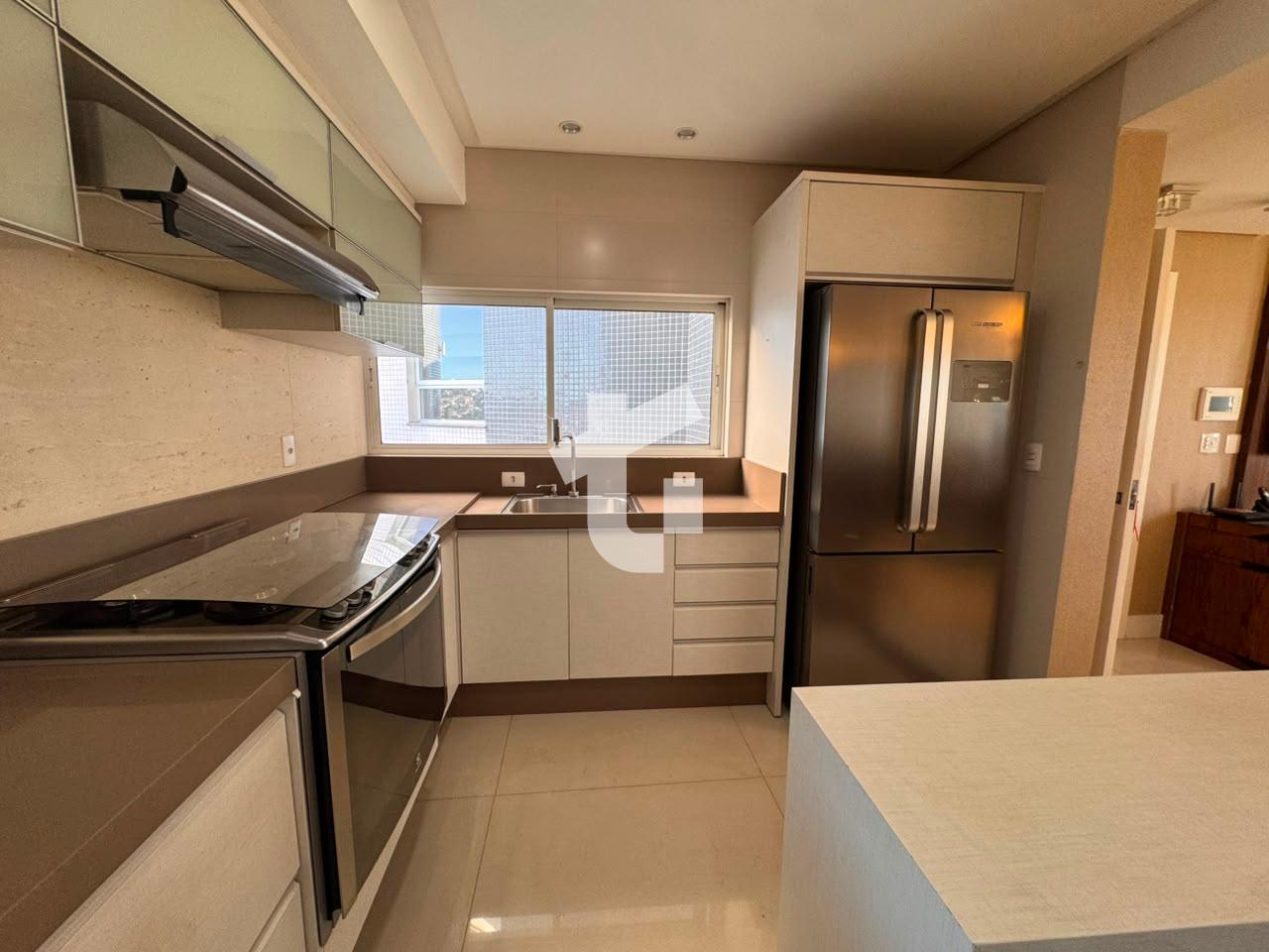 APARTAMENTO DE ALTO PADRO VENDA NO EDIFCIO OTLIO AMADORI - PATO BRANCO.