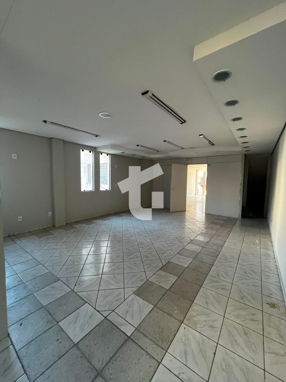SALA COMERCIAL TÉRREA PARA LOCAÇÃO NA RUA CARAMURU, CENTRO, PA...
