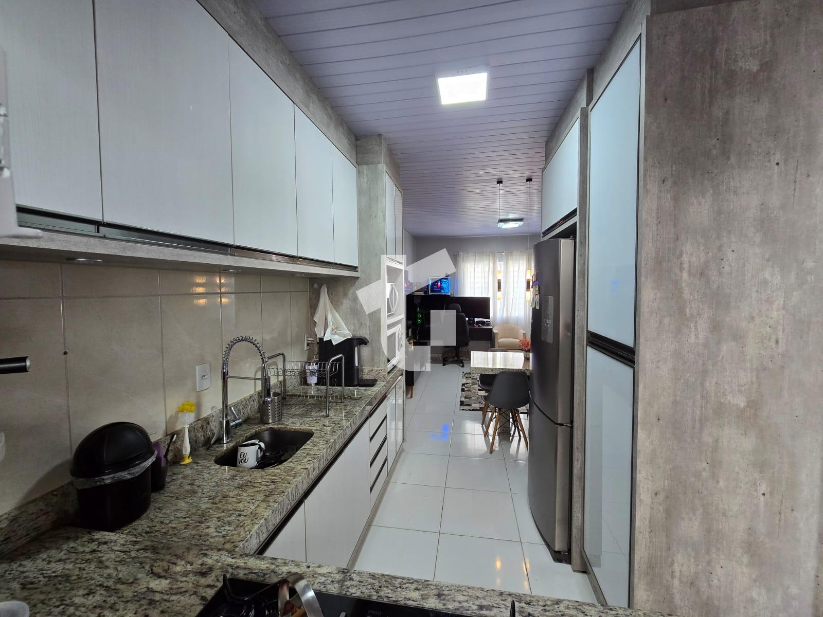 CASA TRREA VENDA NO FRARON, 98M COM EDCULA - PATO BRANCO/PR