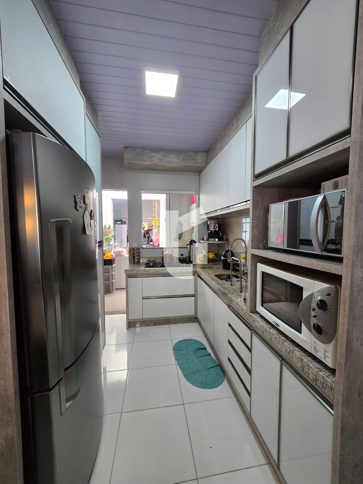 CASA TRREA VENDA NO FRARON, 98M COM EDCULA - PATO BRANCO/PR
