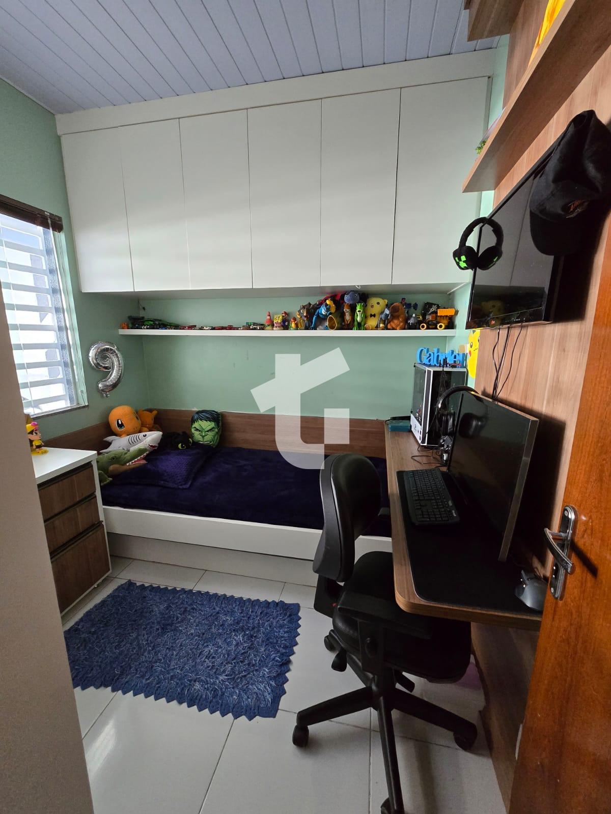 CASA TRREA VENDA NO FRARON, 98M COM EDCULA - PATO BRANCO/PR