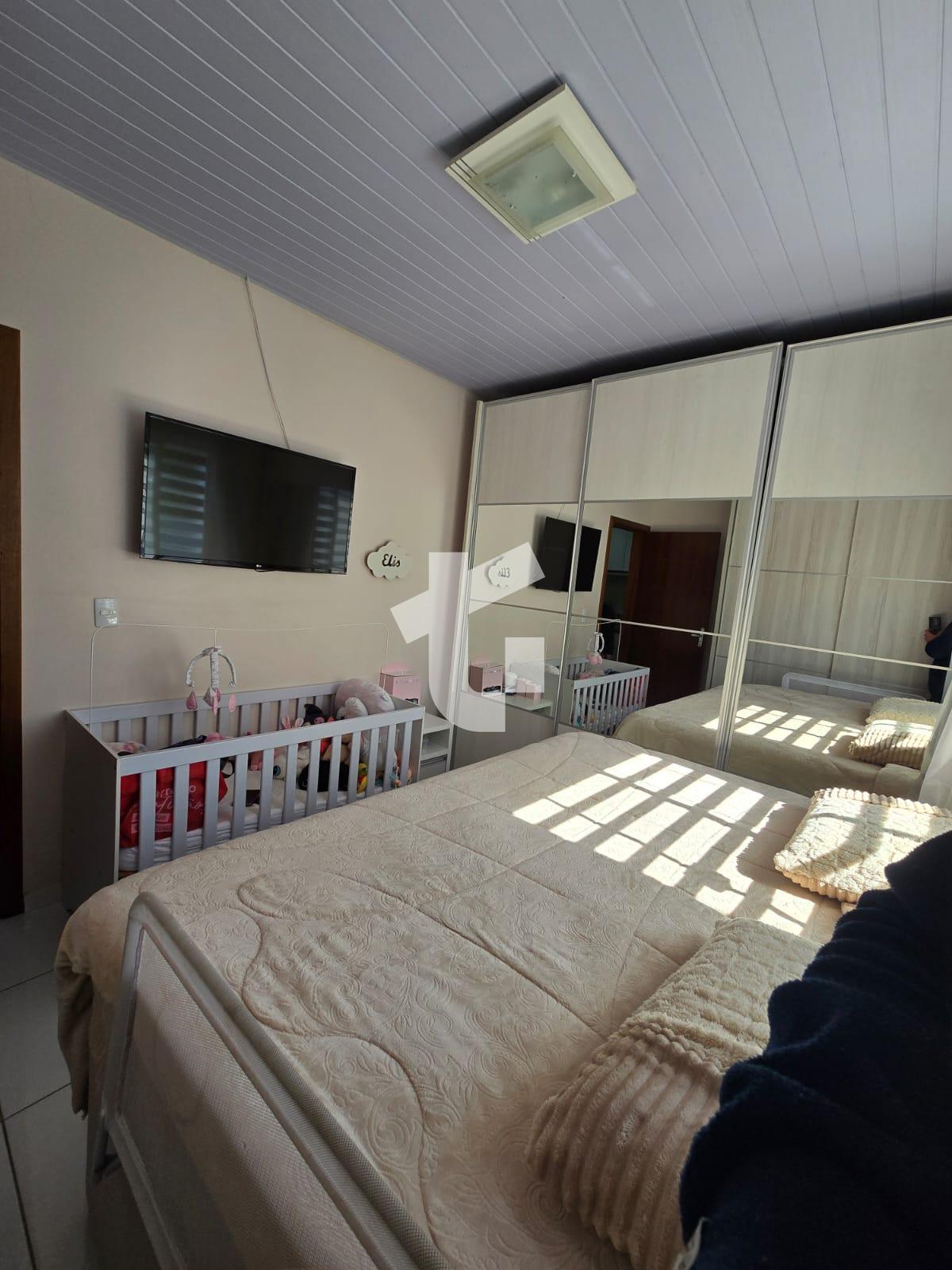 CASA TRREA VENDA NO FRARON, 98M COM EDCULA - PATO BRANCO/PR