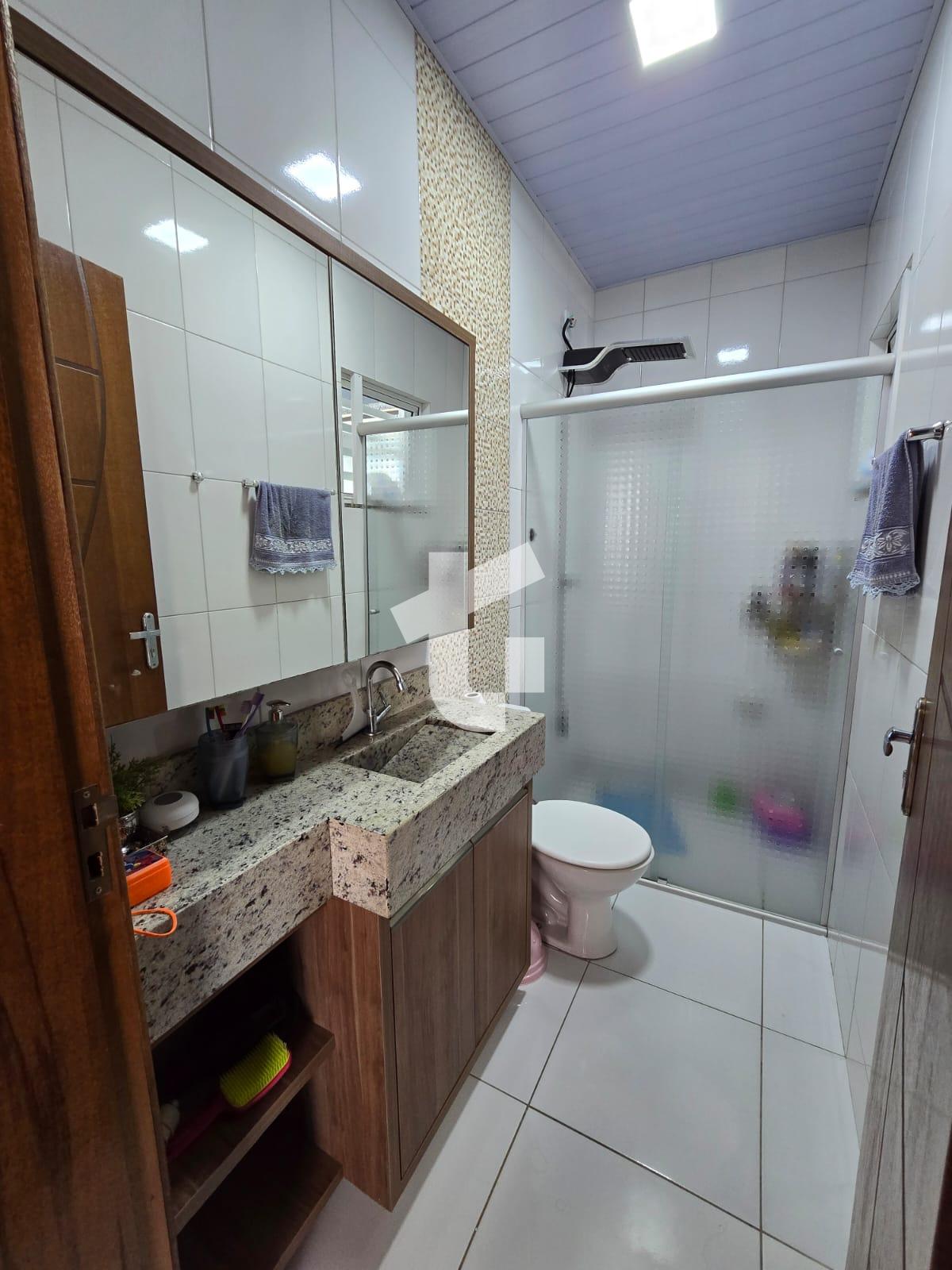 CASA TRREA VENDA NO FRARON, 98M COM EDCULA - PATO BRANCO/PR