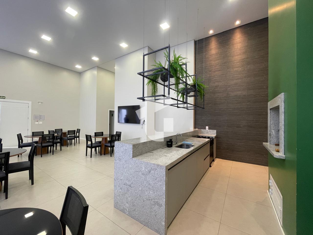 APARTAMENTO SEMIMOBILIADO VENDA NO ED. ESMERALDA - CENTRO DE PATO BRANCO - PR.