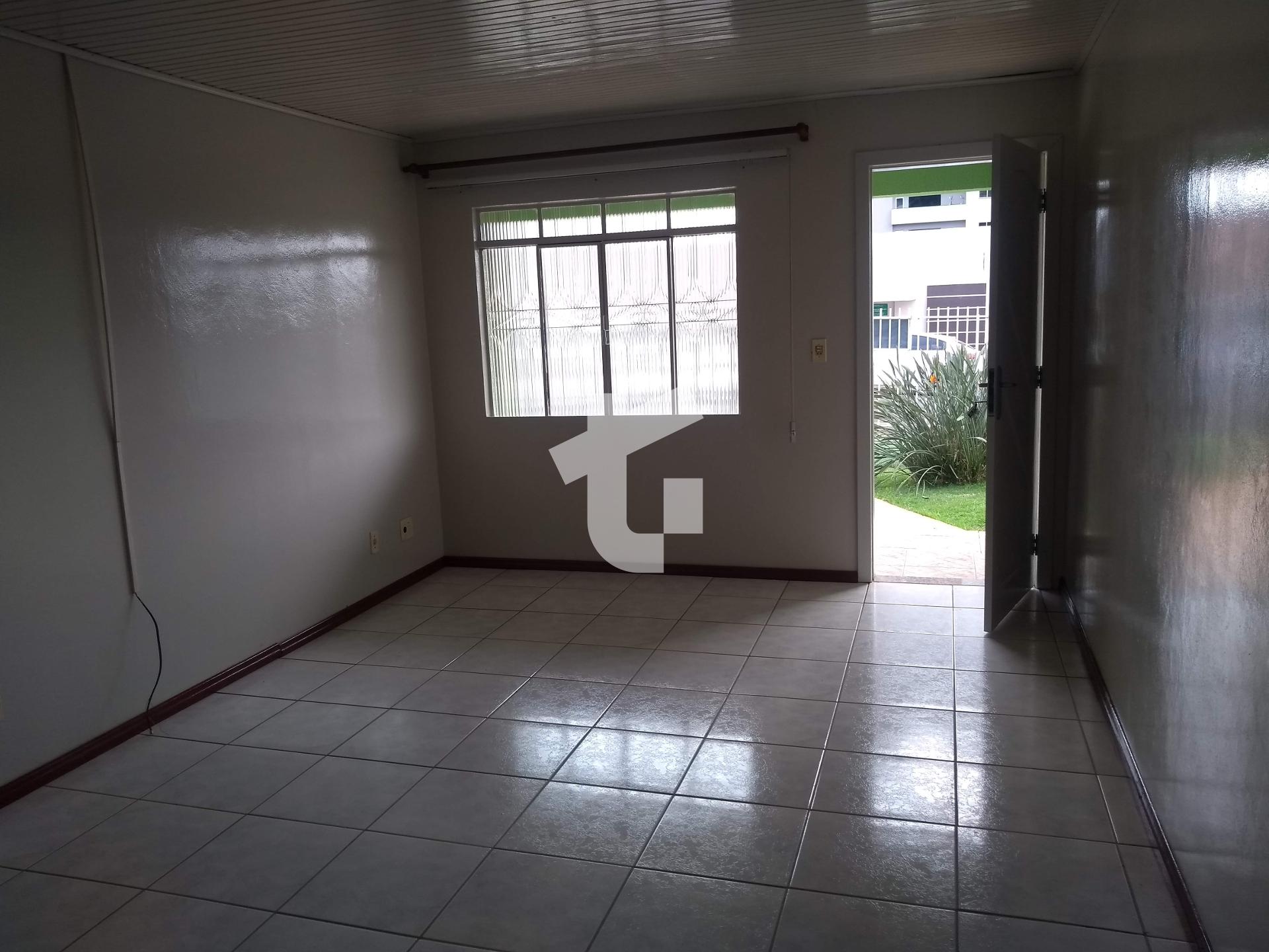 CASAS NO BAIRRO CENTRO! EXCELENTE OPORTUNIDADE DE INVESTIMENTO!