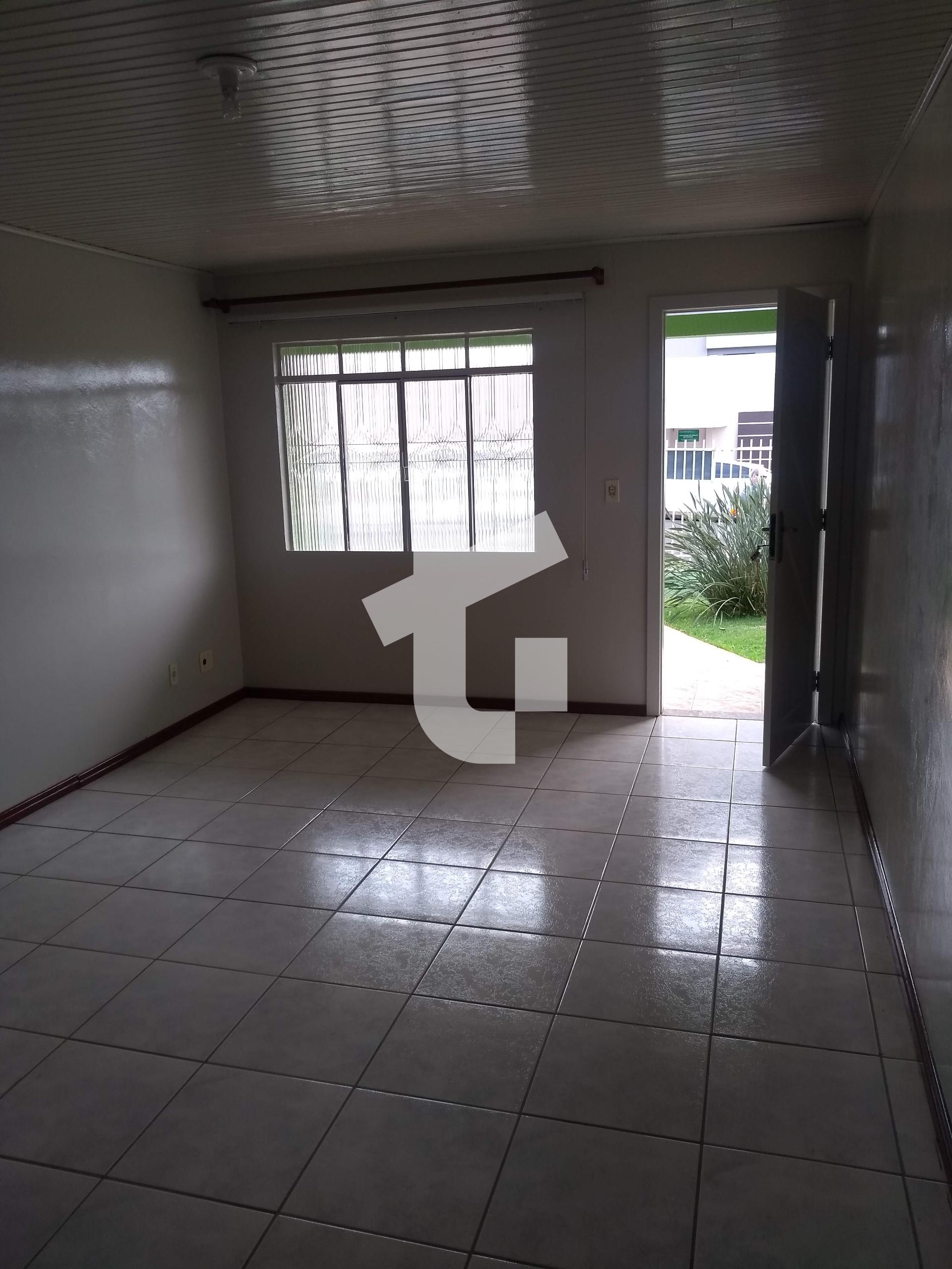 CASAS NO BAIRRO CENTRO! EXCELENTE OPORTUNIDADE DE INVESTIMENTO!