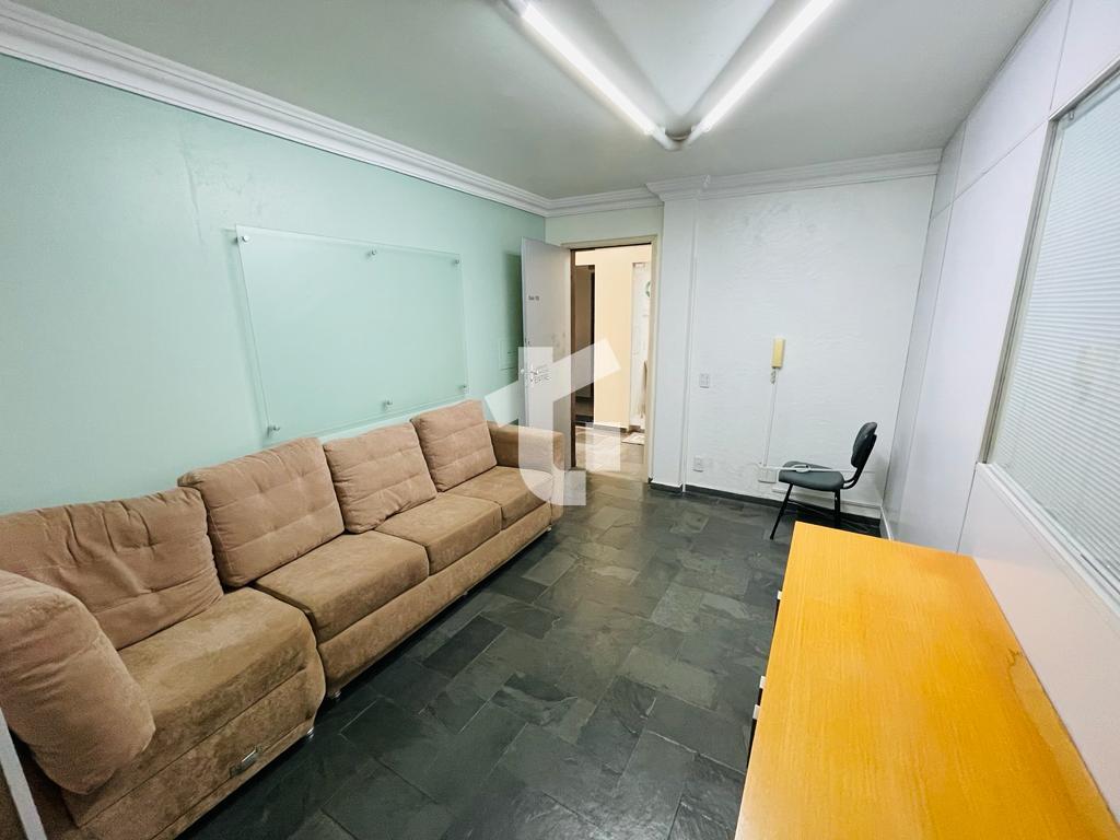 SALA COMERCIAL SEMIMOBILIADA DO EDIFICIO COMERCIAL ITÁLIA.