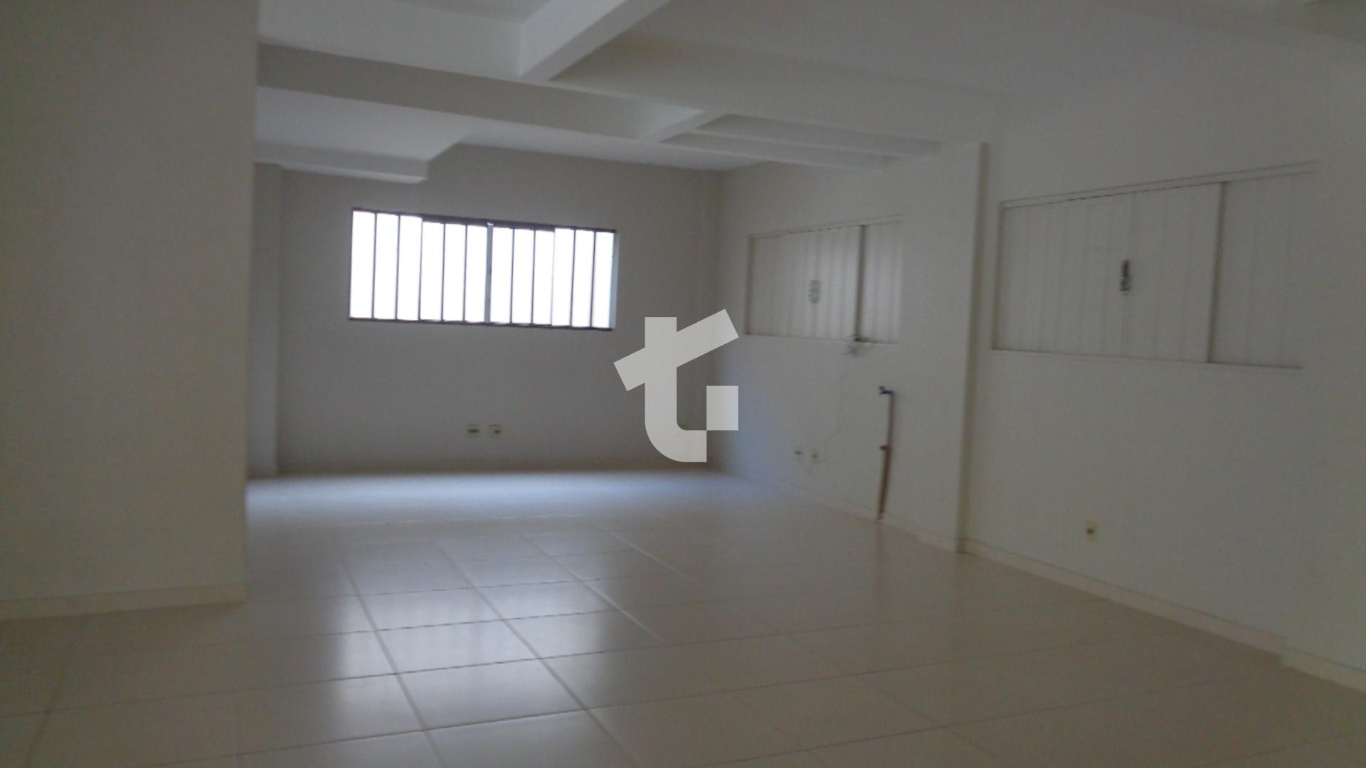 SALA COMERCIAL NA RUA ITACOLOMI, N 1741, COM PAVIMENTO TRREO E SUBSOLO