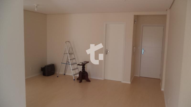 APARTAMENTO SEMIMOBILIADO À VENDA NO ED. ANA LUIZA, CENTRO DE ...
