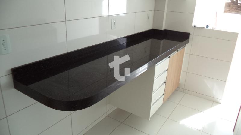 APARTAMENTO SEMIMOBILIADO VENDA NO ED. ANA LUIZA, CENTRO DE PATO BRANCO - PR