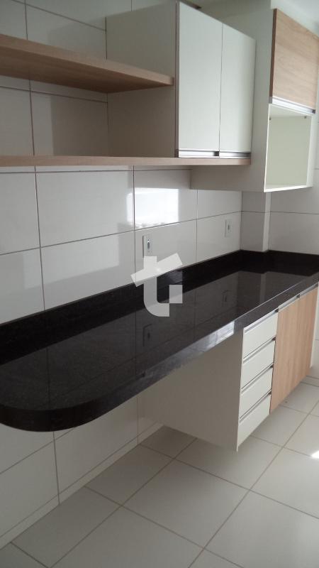 APARTAMENTO SEMIMOBILIADO VENDA NO ED. ANA LUIZA, CENTRO DE PATO BRANCO - PR