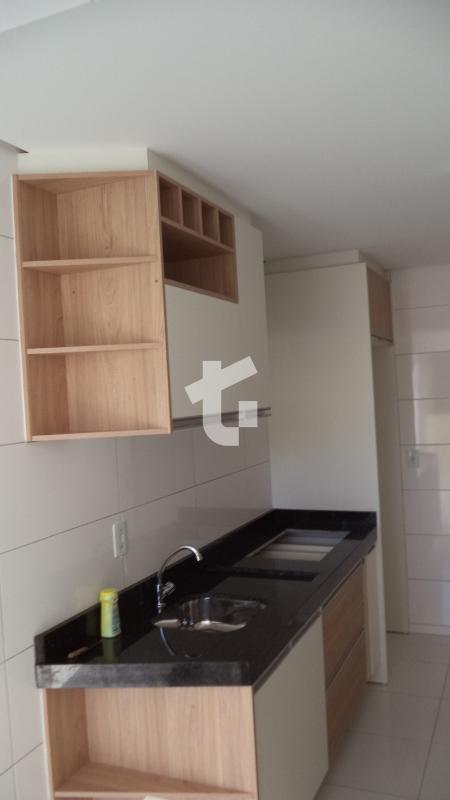 APARTAMENTO SEMIMOBILIADO VENDA NO ED. ANA LUIZA, CENTRO DE PATO BRANCO - PR