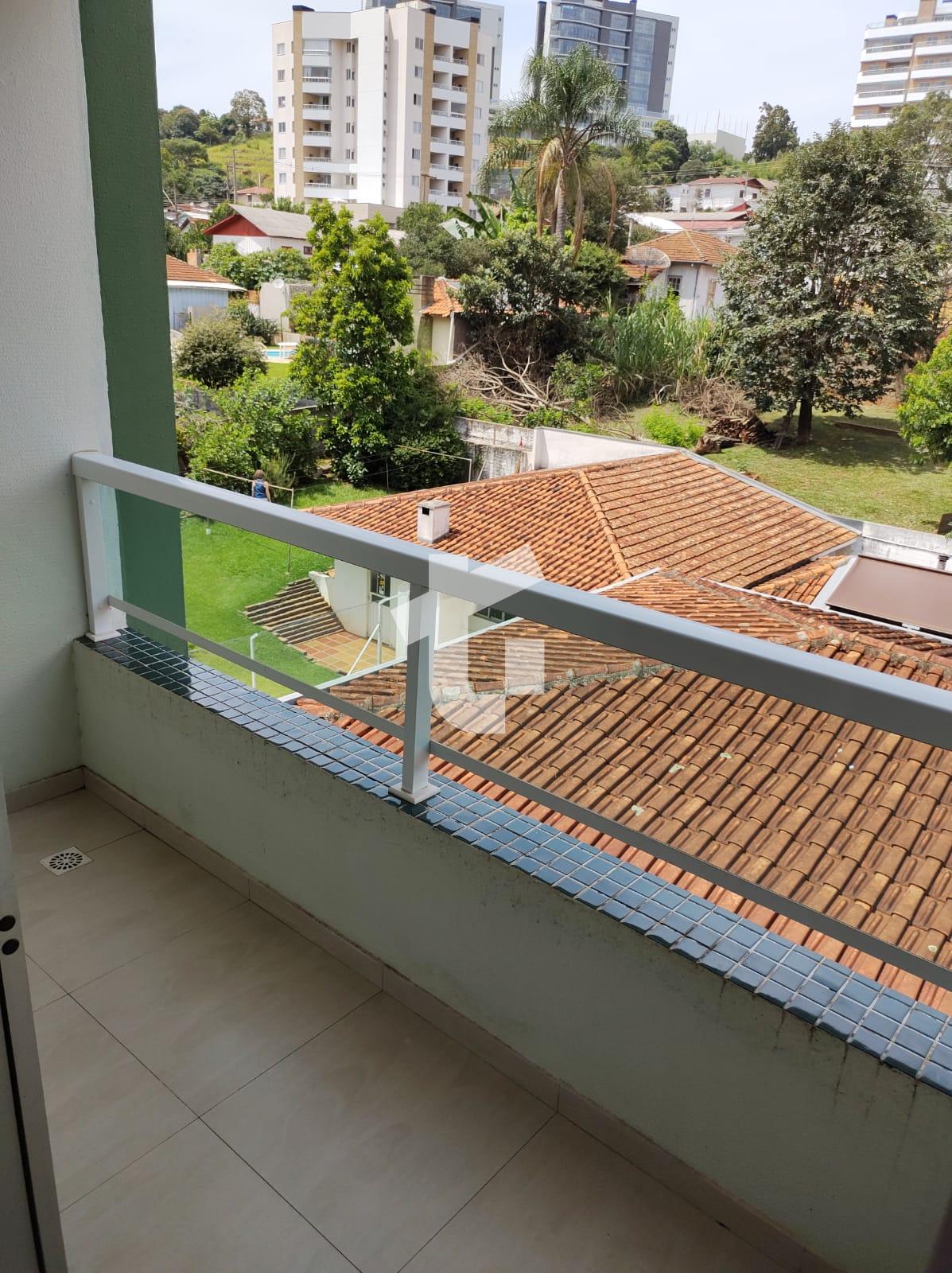 APARTAMENTO COM 2 QUARTOS PARA LOCAÇÃO NO CENTRO DE PATO BRANC...
