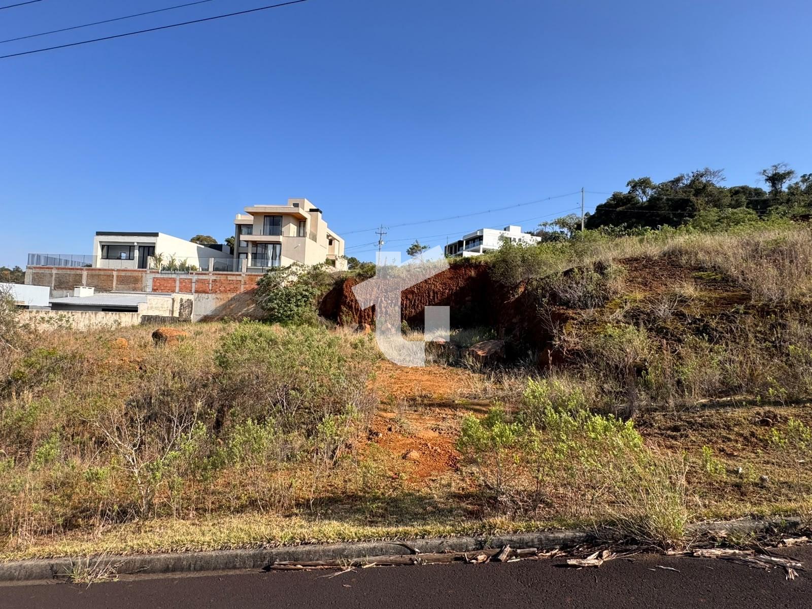 TERRENO À VENDA NO VILA IZABEL - LOTEAMENTO MARCANTE -  PATO B...