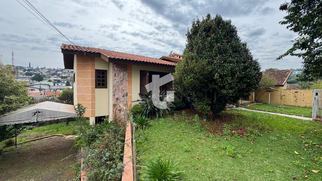 CASA DE ALVENARIA À VENDA NO BAIRRO PARZIANELLO, PATO BRANCO - PR