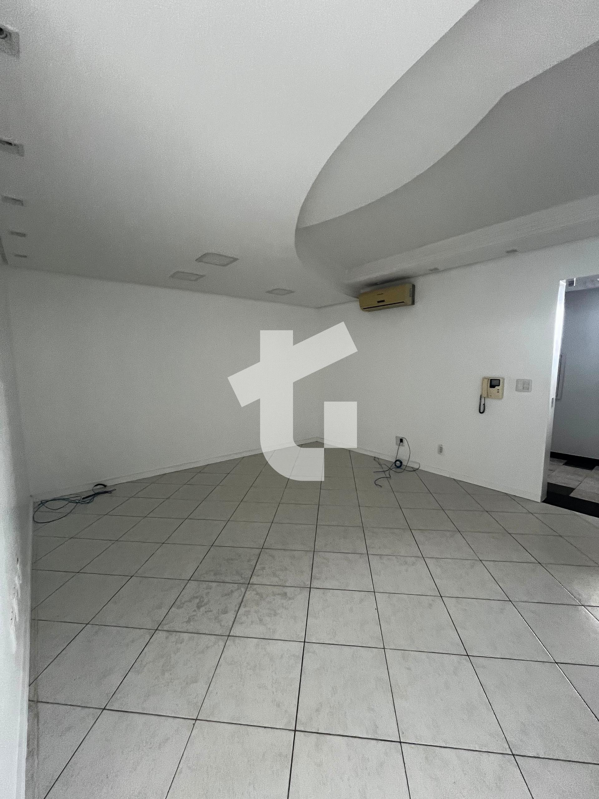 SALA COMERCIAL PARA LOCAÇÃO NO EDIFÍCIO MONTECARLO, CENTRO, PA...
