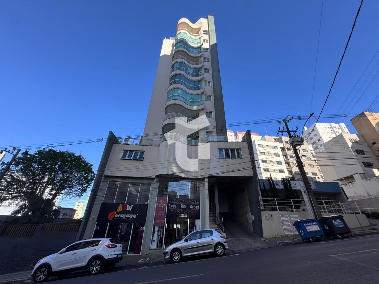 APARTAMENTO SEMIMOBILIADO À VENDA NO RESIDENCIAL ÁGAPE, CENTRO...