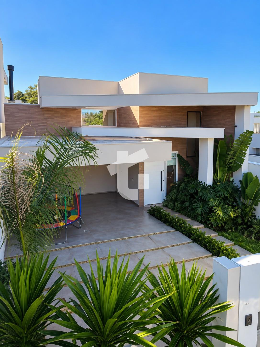 CASA TÉRREA  ALTO PADRÃO COM PISCINA -  SANTA CLARA, PQ SOM - ...