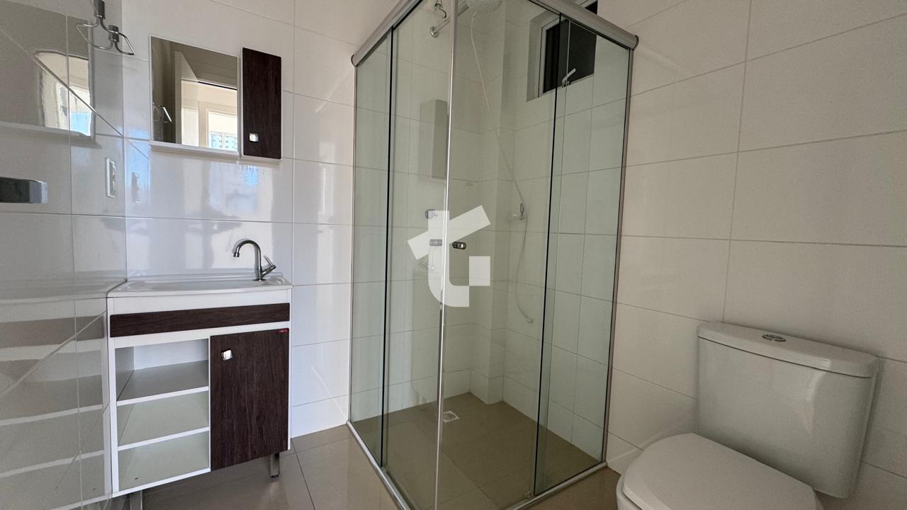 APARTAMENTO SEMIMOBILIADO PARA LOCAÇÃO ESQ. POLICLÍNICA, CENTRO, PATO BRANCO-PR.