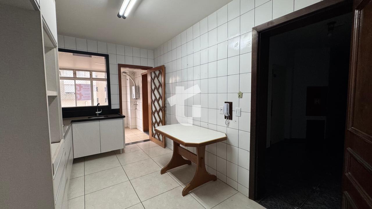 APARTAMENTO PARA LOCAÇÃO NO EDIFÍCIO ACAPULCO - CENTRO DE PATO BRANCO-PR.