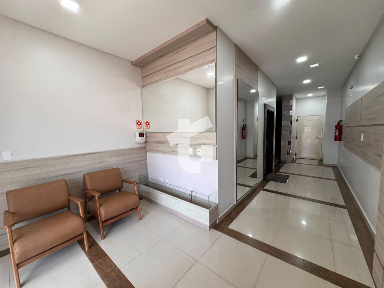 APARTAMENTO SEMIMOBILIADO - EDIFÍCIO CAROLINE, 1 SUÍTE E 1 DOR...