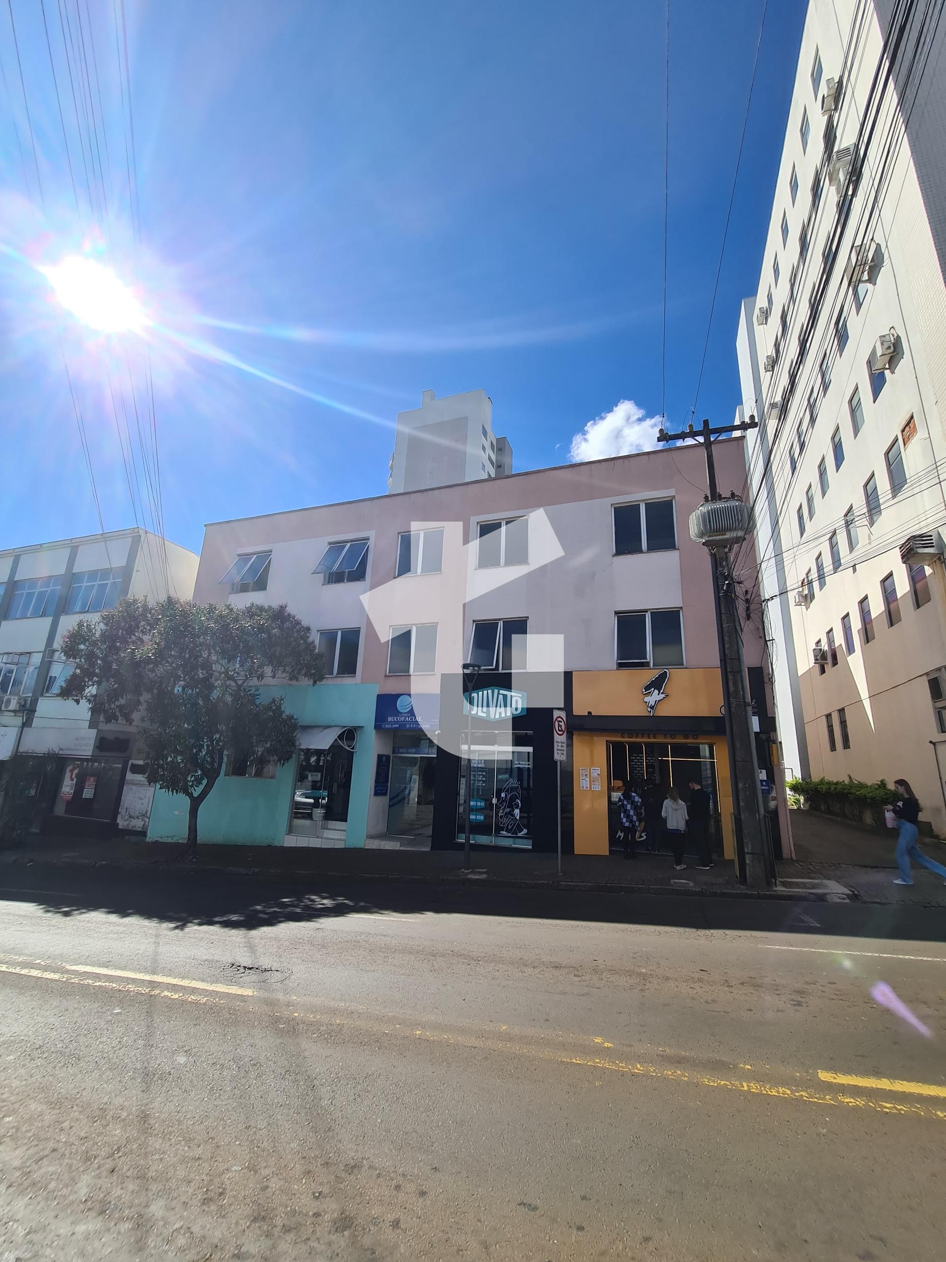 QUITINETE PARA LOCAÇÃO, NO EDIFÍCIO G 20 - PATO BRANCO - PR.