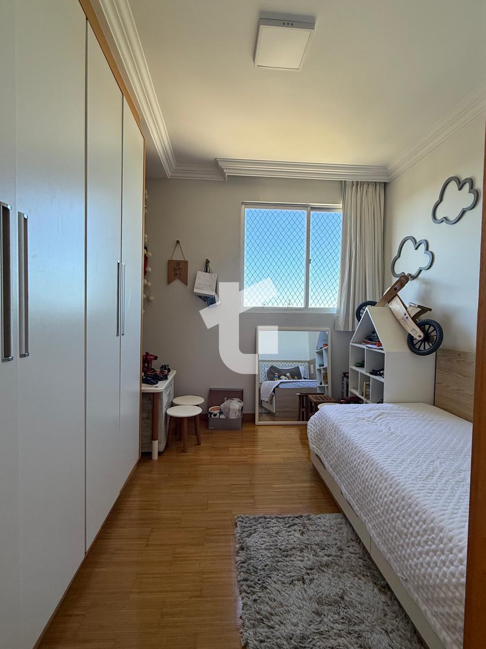APARTAMENTO ALTO PADRÃO À VENDA NO DONA CESIRA, PINHEIROS, PATO BRANCO - PR