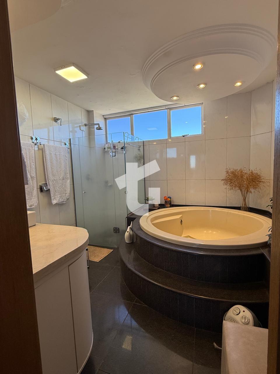 APARTAMENTO ALTO PADRÃO À VENDA NO DONA CESIRA, PINHEIROS, PATO BRANCO - PR