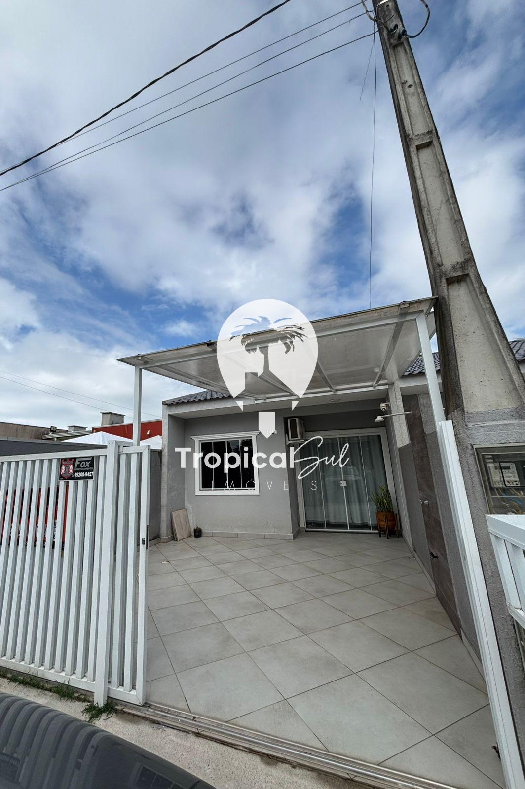 Casa ? venda, Com Piscina em  Praia de Leste, PONTAL DO PARANA...