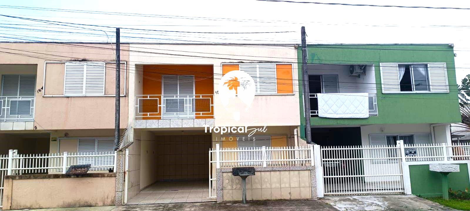 Sobrado ? venda, a 450 metros do mar em  Shangri-l?, PONTAL DO...