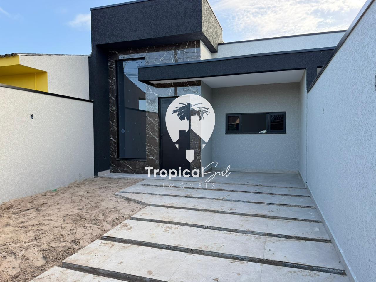 Casa Nova com piscina ? venda, Balneario Caravelas, MATINHOS - PR