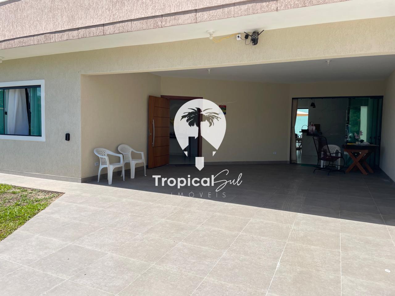 Casa, 2 quartos, 200 m² - Foto 1