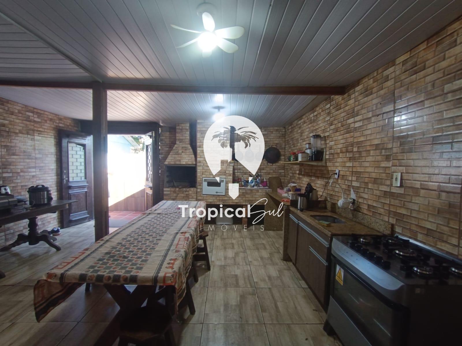 Casa, 5 quartos, 254 m² - Foto 1