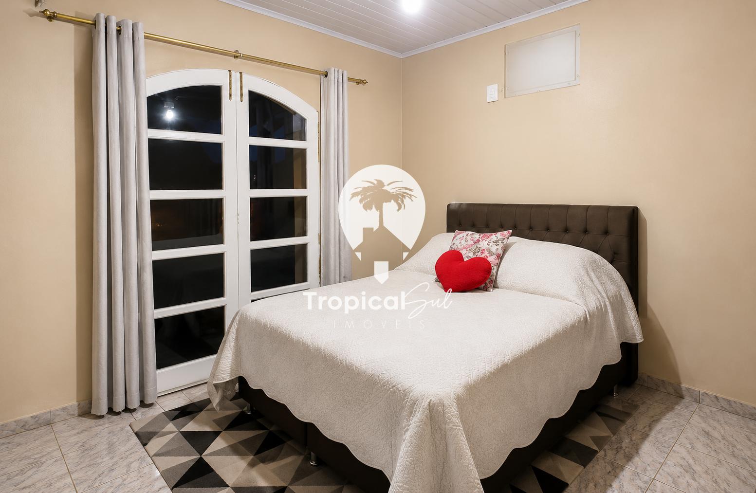 Casa, 3 quartos, 265 m² - Foto 15