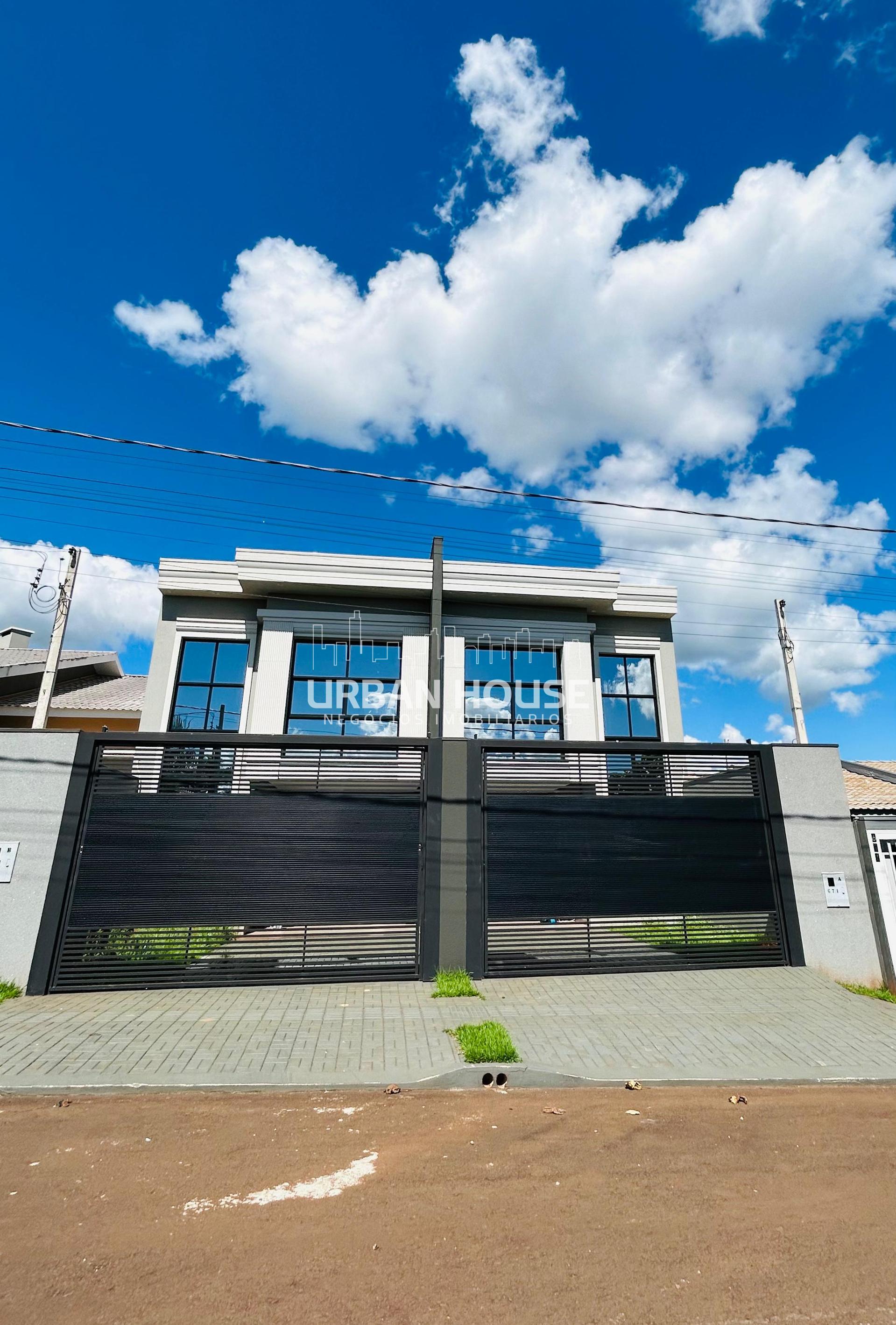 Sobrado de Alto Padrao com 3 Suites  a Venda no Vendrame Media...