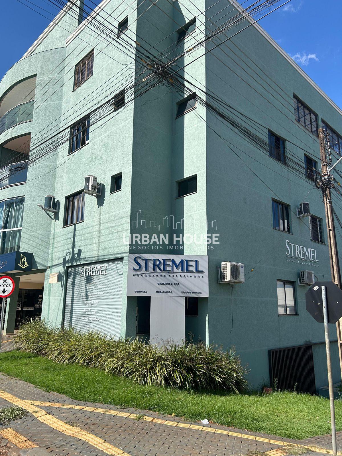 Sala comercial ampla à venda em localização estratégica e com ...