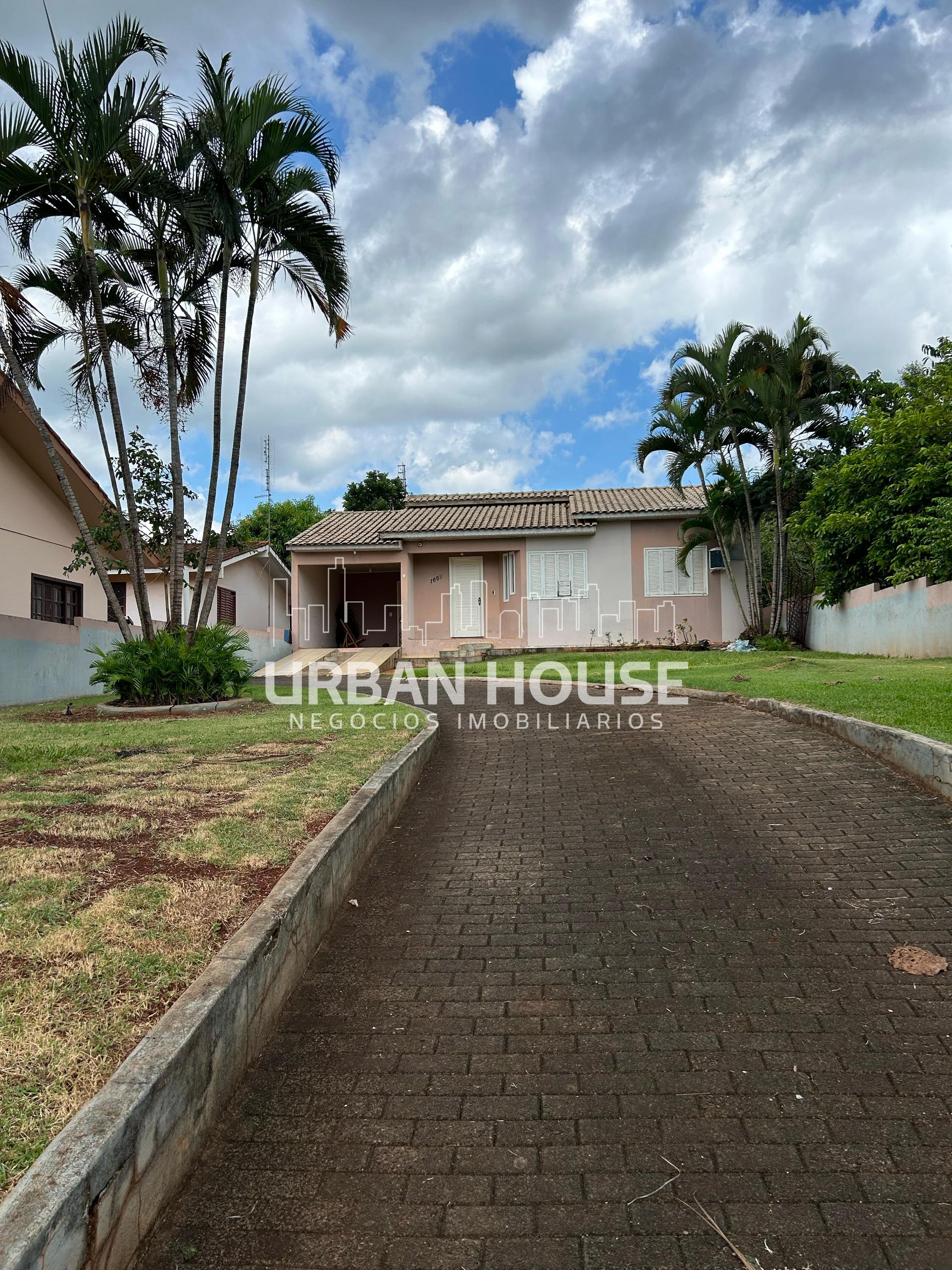 Casa no Bairro Cidade Alta com 160m , 3 quartos, edícula, adeg...