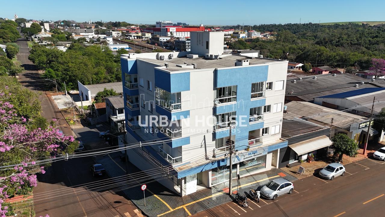 Apartamento de 78m  no Centro com 2 Quartos, Sacada com Churra...