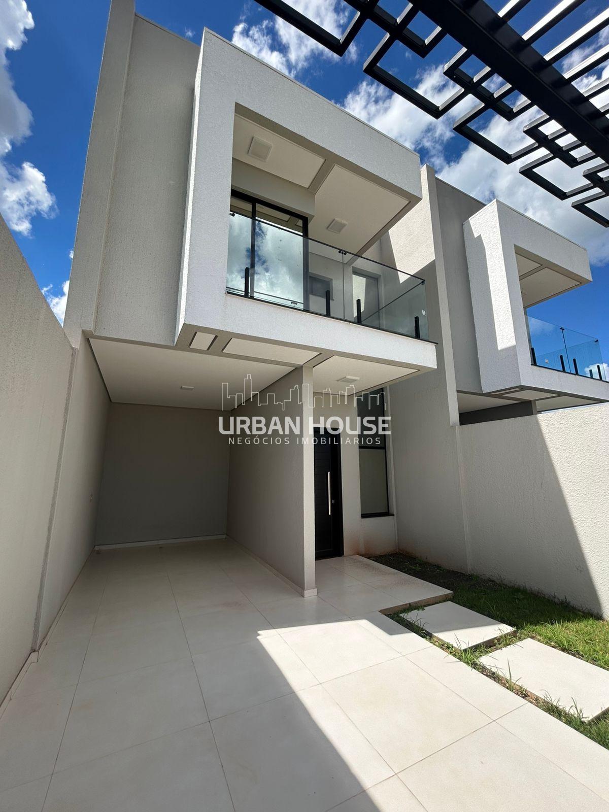 Casa à Venda na Avenida Primo Tacca no Belo Horizonte. 3 Quart...